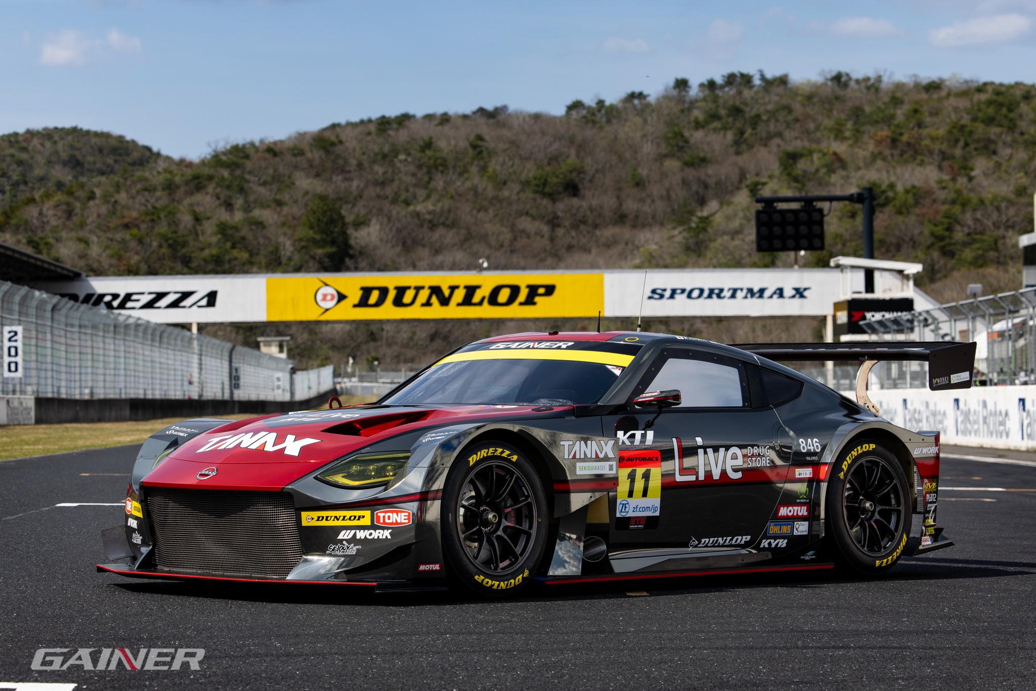 ySUPER GT Round6 SUGO GT 300km RACEzϐ`PbgIGAINER x {ƃR{Ly[4e