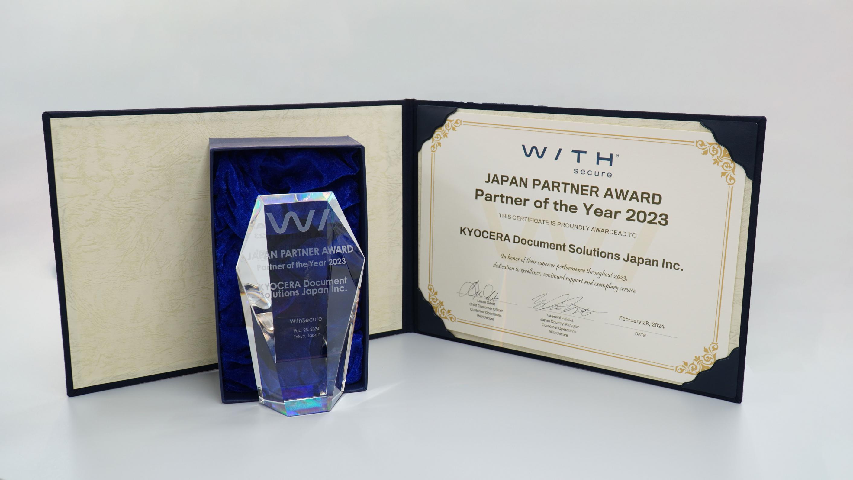 uEBYZLA Japan Partner of the Yearv ZhLg\[VYWp2NA