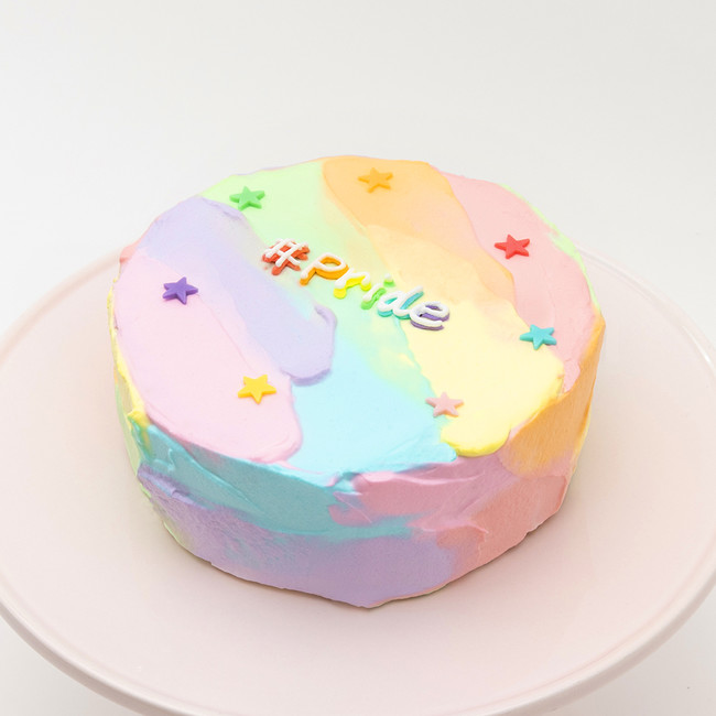 yCake with #PridezLGBTQ+R~jeBx郌C{[P[LSzΉŗ\JnI