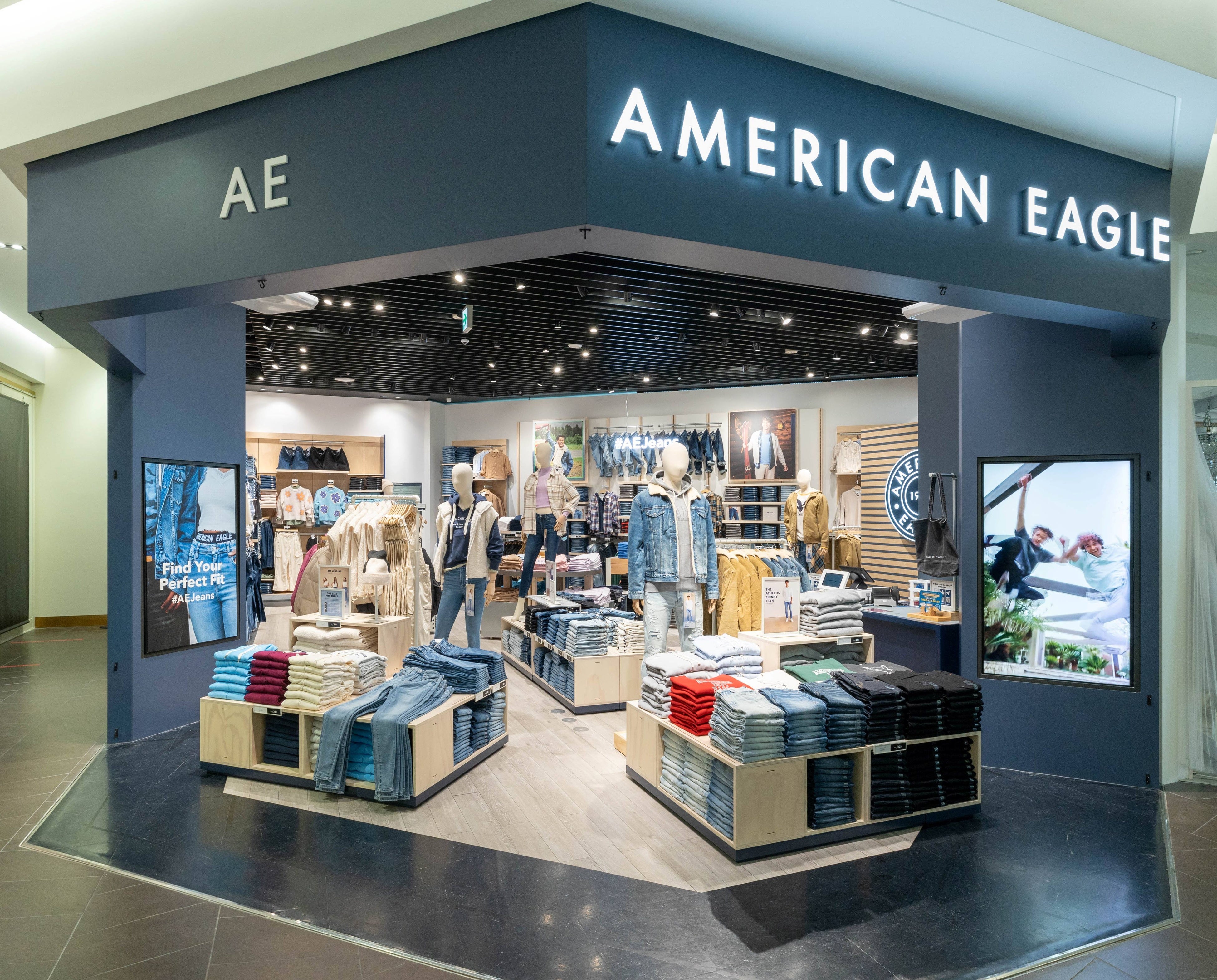 American Eagle}vU\QhɃI[v!