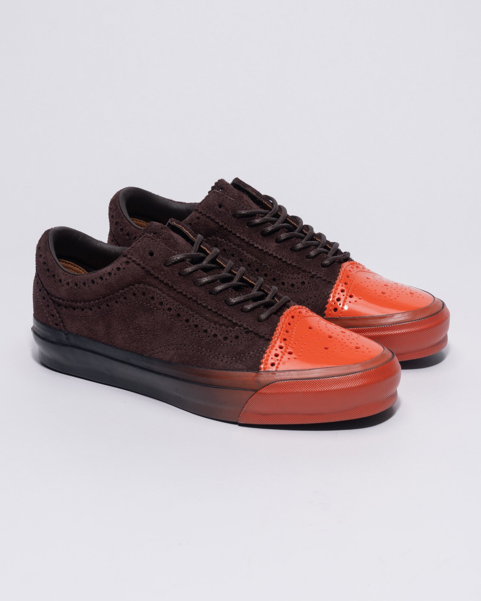 gVANS VARSITYh VANS TOKYO DESIGN COLLECTIVE TDC̃tB^[ʂvbs[ƃVeB[{[CX^C̗Z