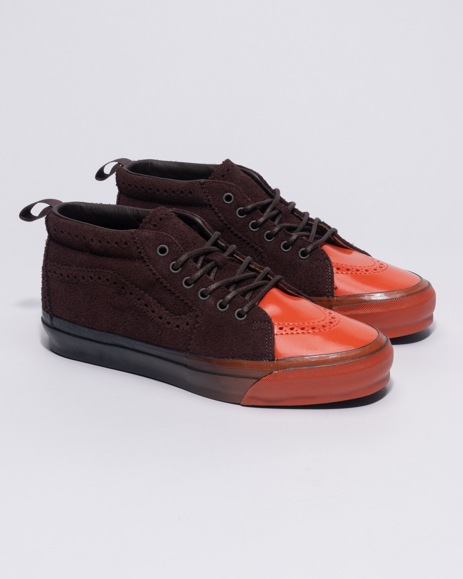 gVANS VARSITYh VANS TOKYO DESIGN COLLECTIVE TDC̃tB^[ʂvbs[ƃVeB[{[CX^C̗Z