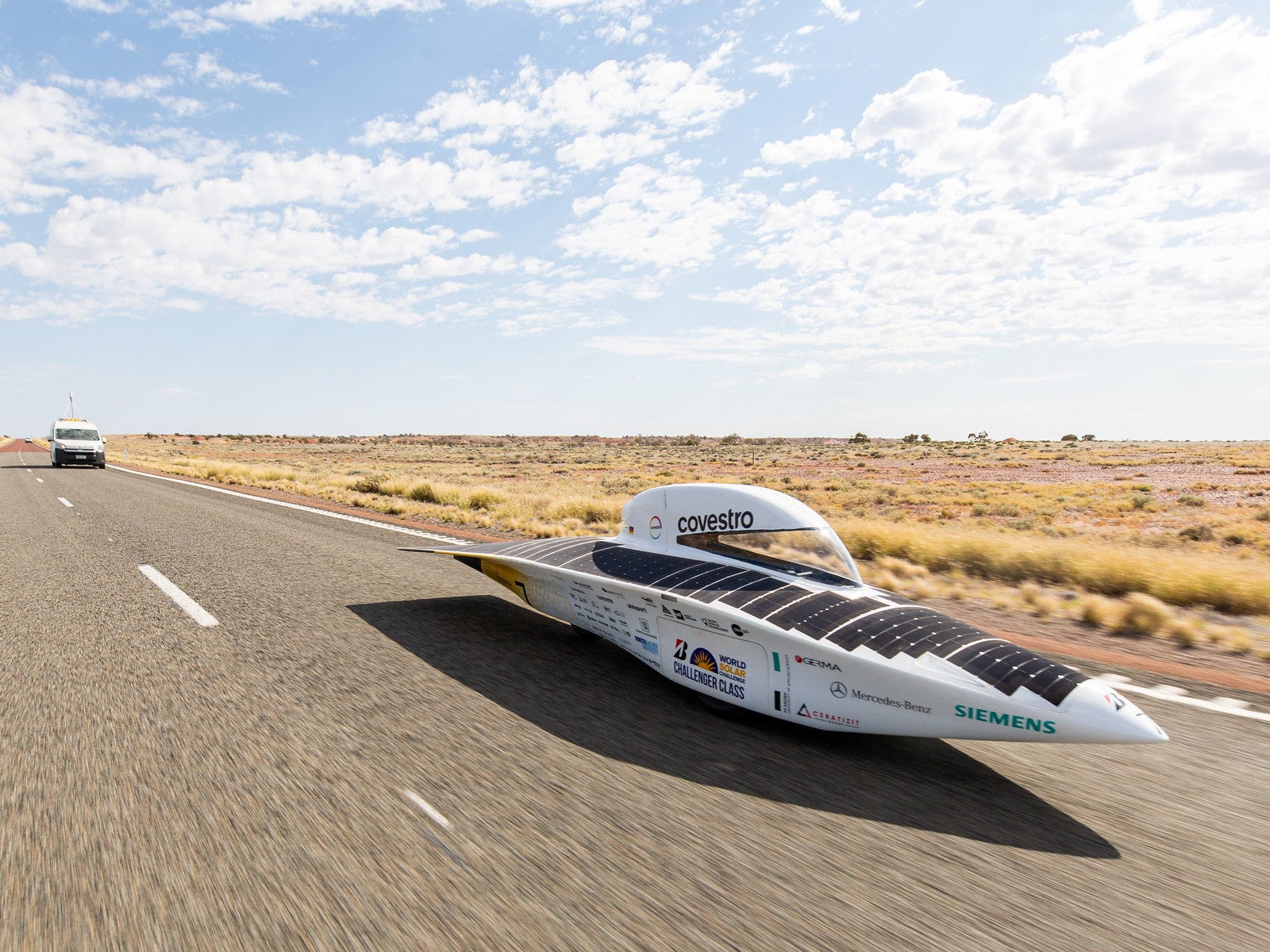 А̖@uBridgestone World Solar Challenge 2023vɏoꂵƃA[wHȑwu`[E]l[Qvɒ